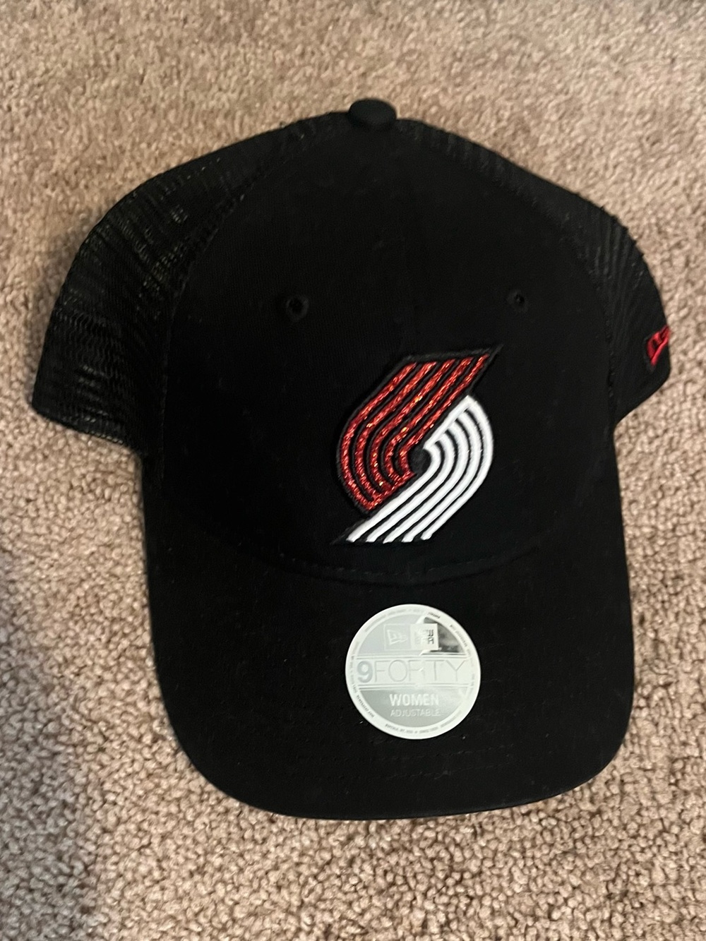 New Era 9FORTY Women’s Portland Trail Blazers Trucker Hat